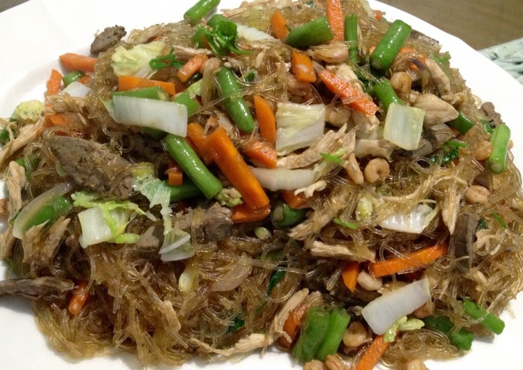 Lia's Food Journey: Very Easy Pancit Sotanghon Guisado