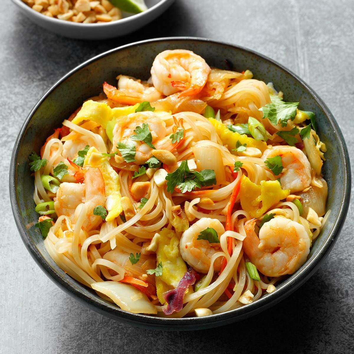 Shrimp Pad Thai Recipe: How to Make It